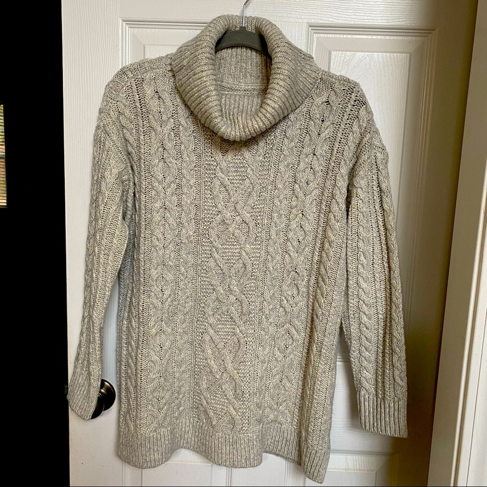 Loft  Light Grey Cowl Neck Aran Cabled sweater Size: Large Petite NWT